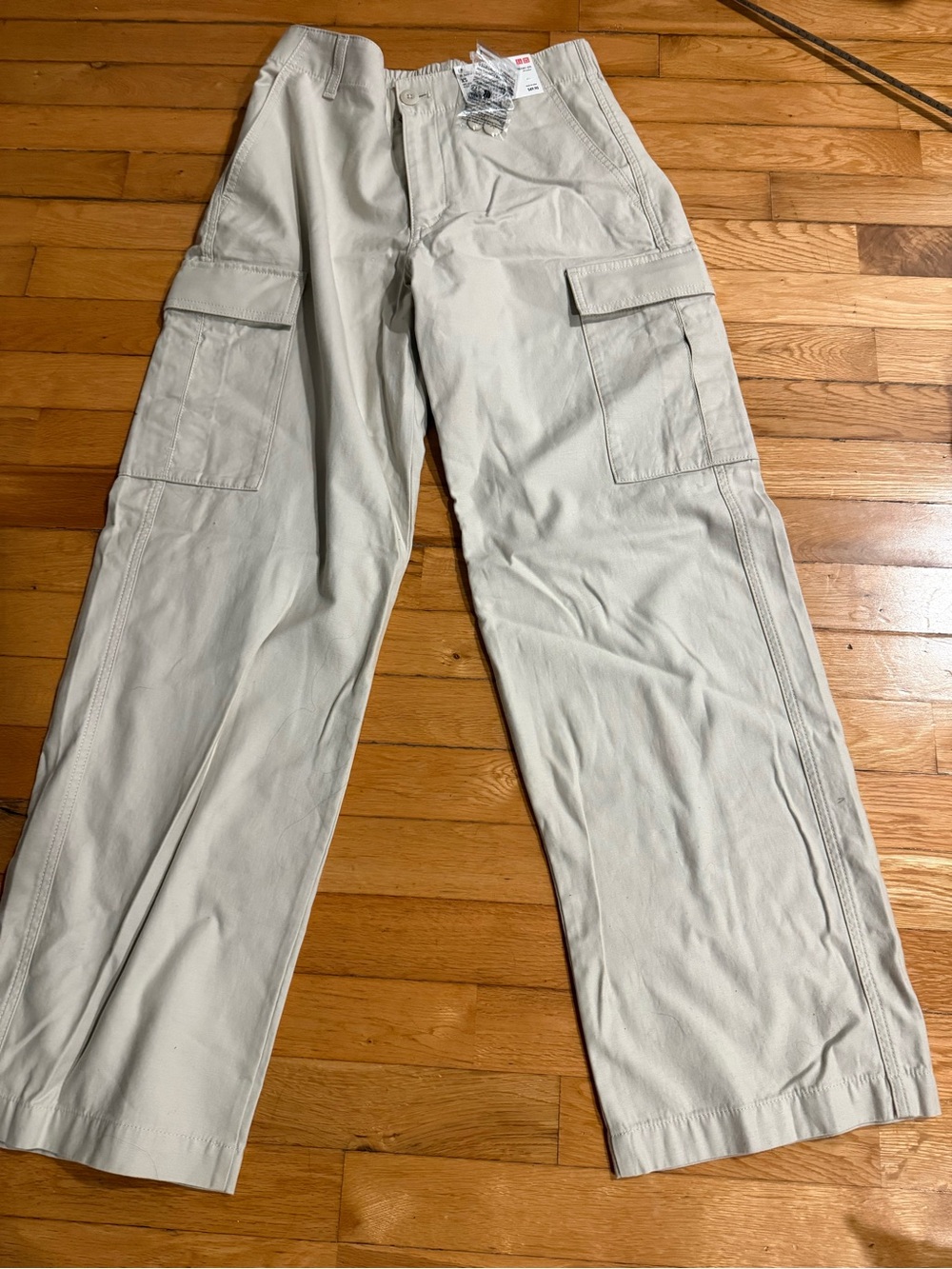 NWT Uniqlo Women Wide Straight Cargo Pants in Natural